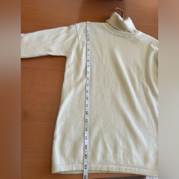 2 Ply 100% Cashmere Valerie Stevens Turtleneck - Picture 5 of 7